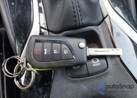 2020 Toyota Corolla Le z USA, uszkodzony, nr VIN 5YFEPRAE8LP133115